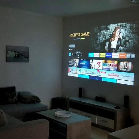 Easystay#4 Home Cinema Ferienwohnung In Kliniknaehe Mit Balkon, Boxspringbett & Netflix Bad Oeynhausen Buitenkant foto
