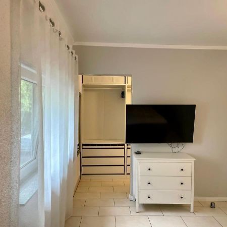 Easystay#4 Home Cinema Ferienwohnung In Kliniknaehe Mit Balkon, Boxspringbett & Netflix Bad Oeynhausen Buitenkant foto