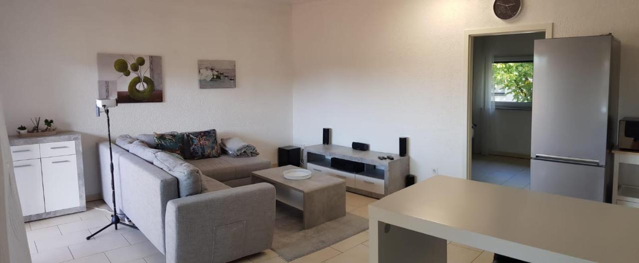Easystay#4 Home Cinema Ferienwohnung In Kliniknaehe Mit Balkon, Boxspringbett & Netflix Bad Oeynhausen Buitenkant foto